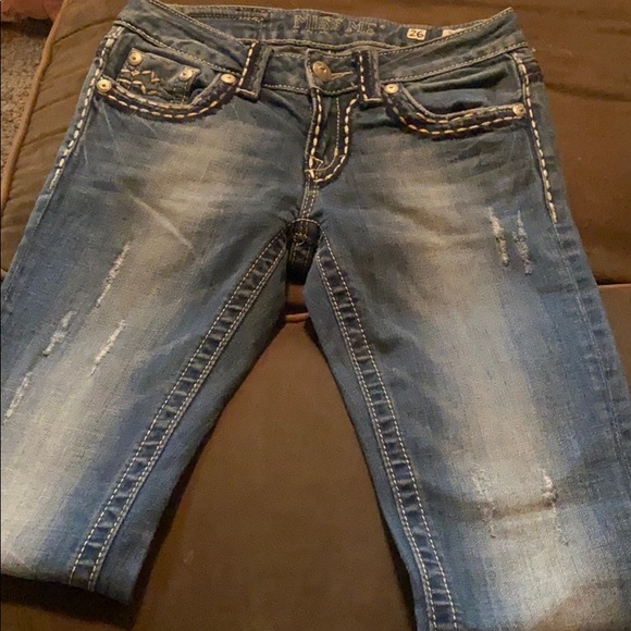 To small - Picture 1 of 4